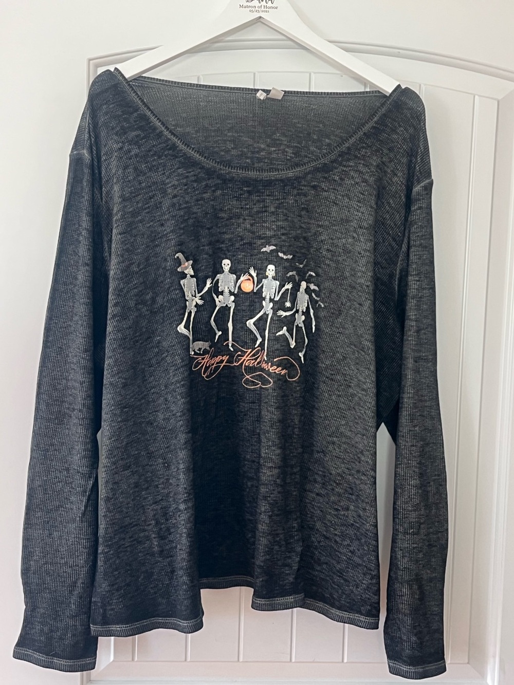Plus size 26/28- Waffle weave HAPPY HALLOWEEN shirt
